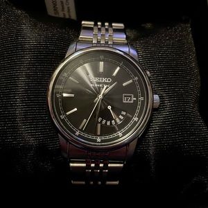 New in box Seiko Kinetic watch.